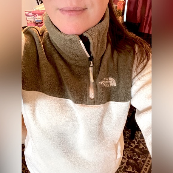 Meet your Posher, Tara - Picture 1 of 1